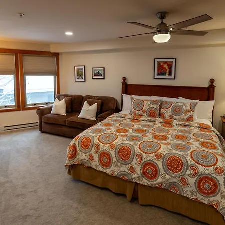 1307B Hotel